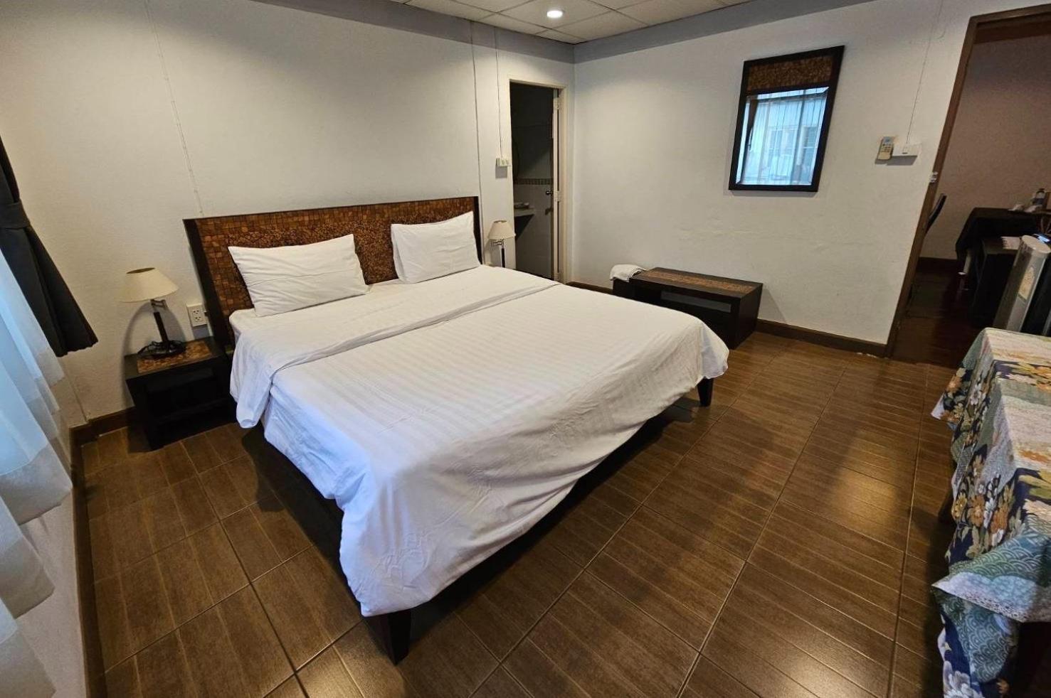 Baan Glang Soi Restaurant & Guesthouse Bangkok Camera foto